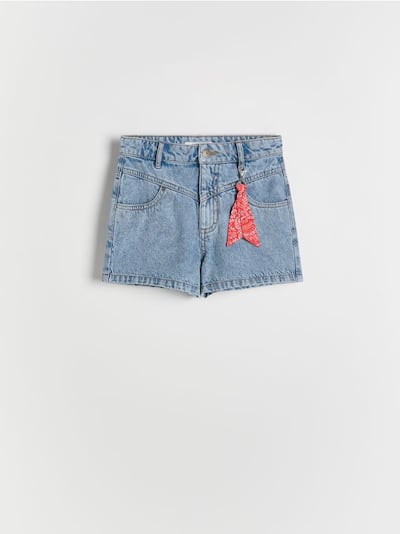 Pantaloncini denim con portachiavi