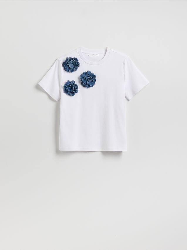 T-shirt with flower appliqué - RESERVED