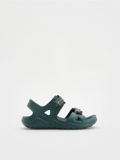 Lightweight sandals with Velcro fastening