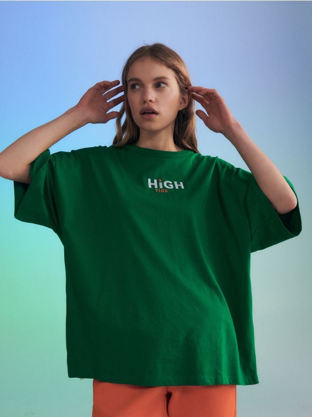 BEENTRILL■Green spray Oversiz fit Short T-shirt■送料込 OVERSIZE'OWY SPRANY T-SHIRT Z WYSOKIM DEKOLTEM - ZIELONY | COS