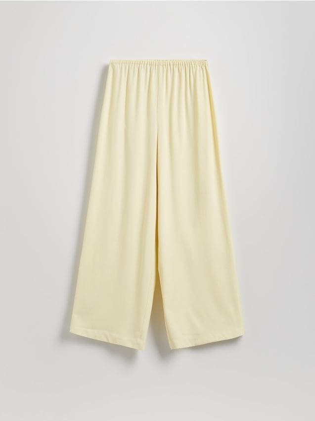 Loose trousers with viscose - RESERVED