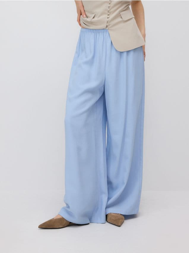 Loose trousers with viscose - RESERVED
