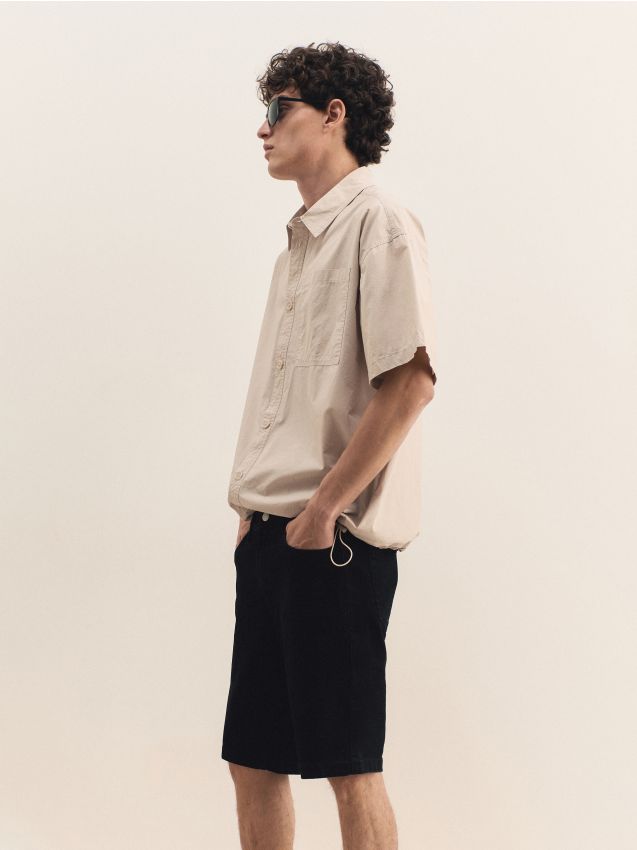 Reserved - pantaloni scurți regular din denim - negru