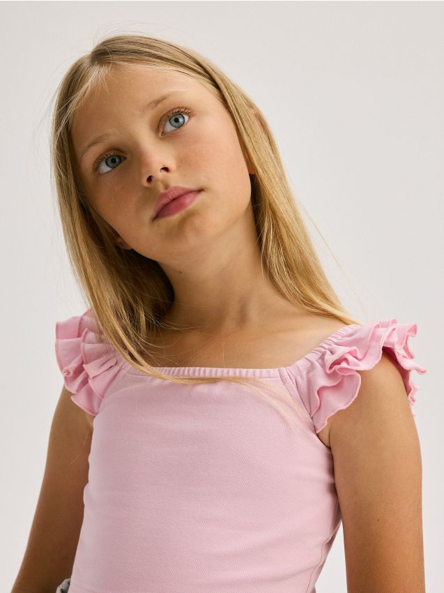 Top with ruffle details - RESERVED