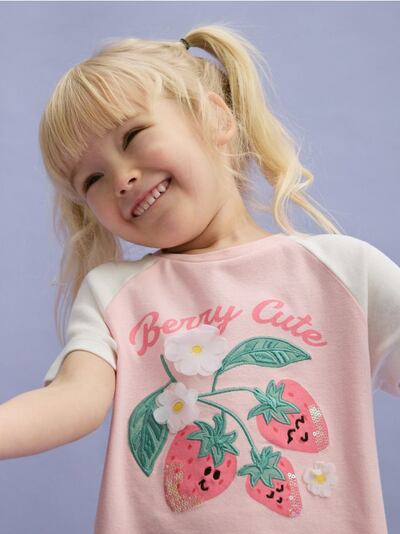Bawełniany t-shirt z aplikacją