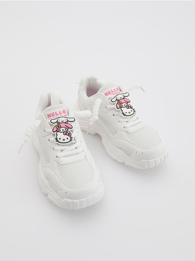LADIES` TREKKING SHOES - RESERVED