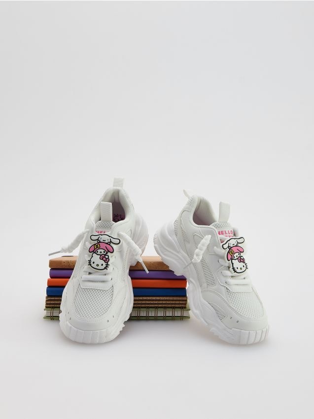 LADIES` TREKKING SHOES - RESERVED