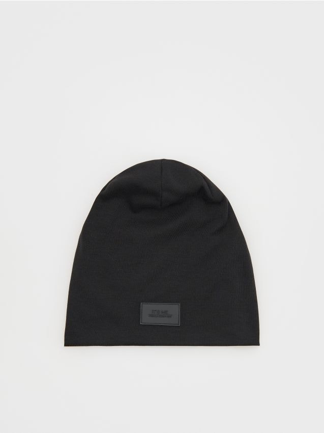 Reserved - căciulă beanie cu aplicație - negru