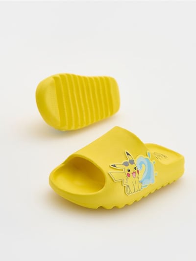 Pokémon papucs