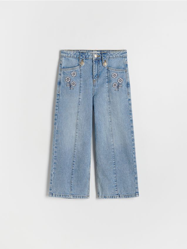 Superweite Jeans mit Stickerei - RESERVED