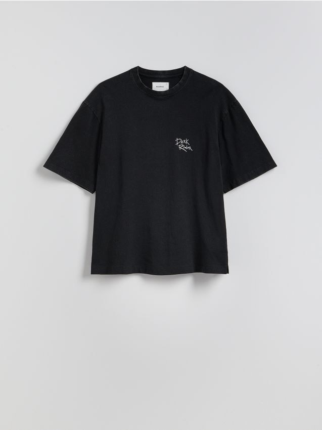 MEN`S T-SHIRT - RESERVED