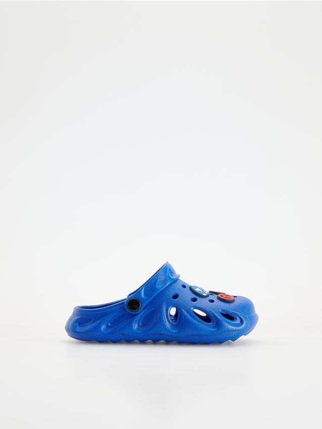 Marvel flip-flops with applications