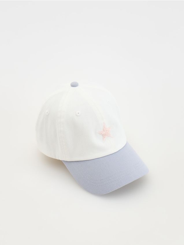 Reserved - Șapcă de baseball cu aplicații - crem