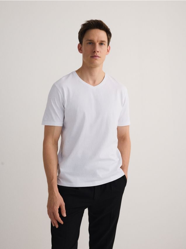 Slim fit V-neck T-shirt - RESERVED