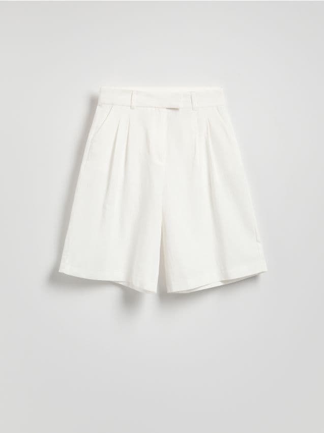 Bermudashorts med viskose - RESERVED