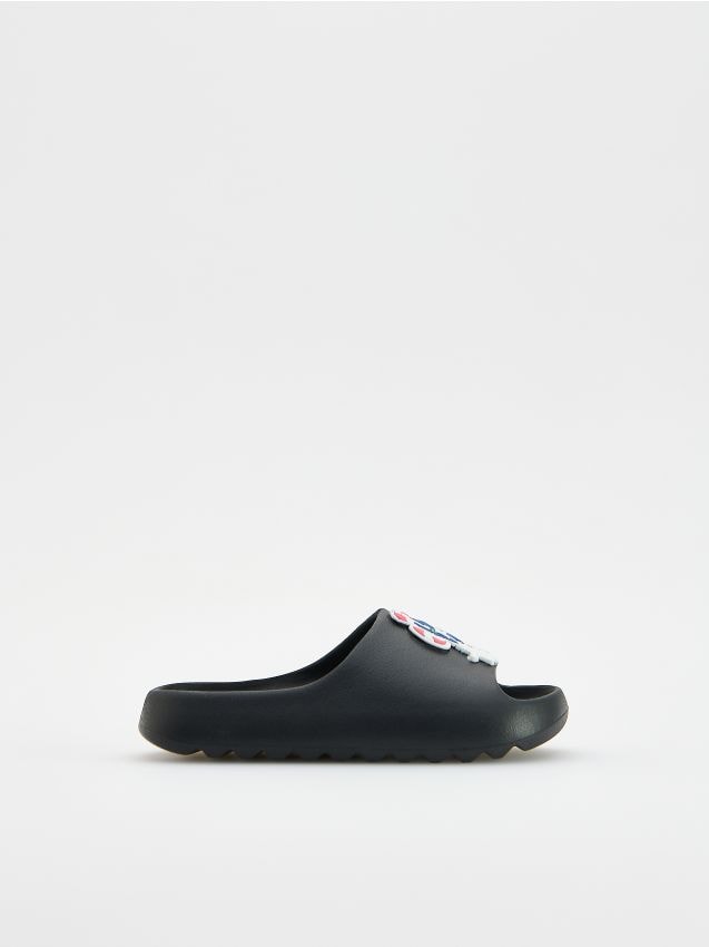 Sonic flip-flops
