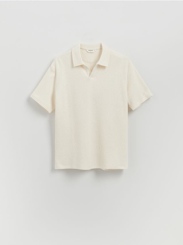 Kohopintainen comfort fit -pikeepaita - RESERVED