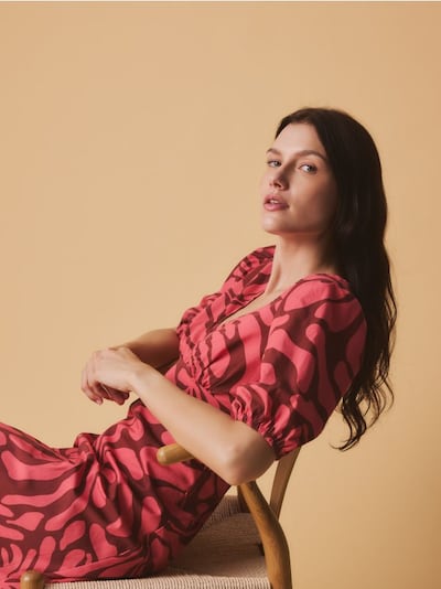 Gemustertes Kleid