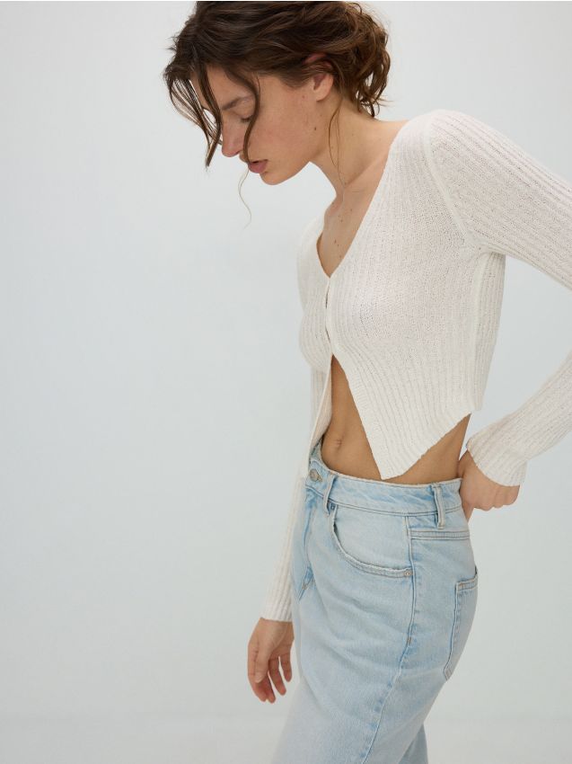 Kurze Strickjacke - RESERVED