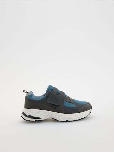 Velcro shoes
