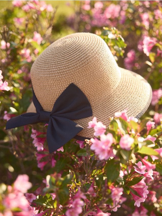 LADIES` HAT - RESERVED