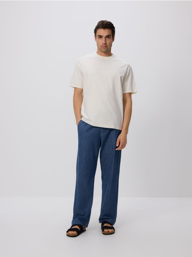 Boxy T-shirt with print - RESERVED
