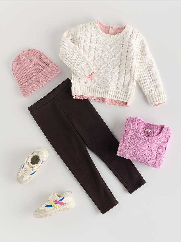 Pullover mit dekorativem Strickmuster - RESERVED