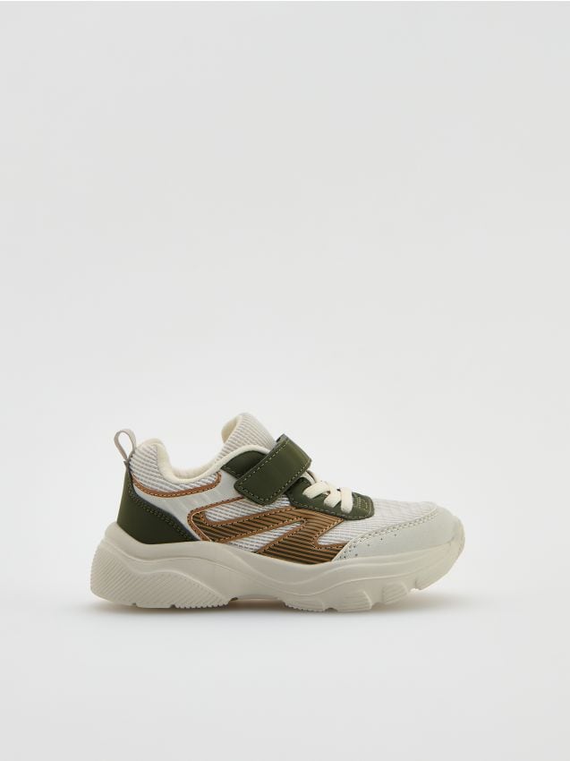 Sneakers with Velcro fastening - RESERVED
