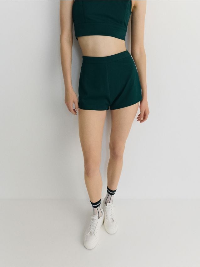Reserved - Pantaloni scurți în stil sport - verde-închis