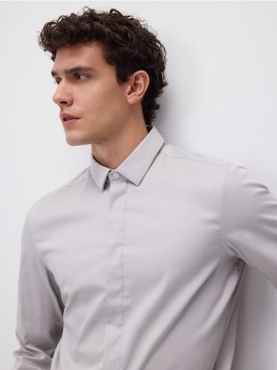 Μονόχρωμο πουκάμισο super slim fit