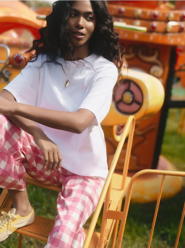 Pants with ruffles - RESERVED