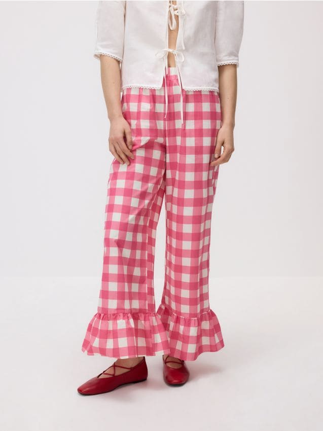 Pants with ruffles - RESERVED