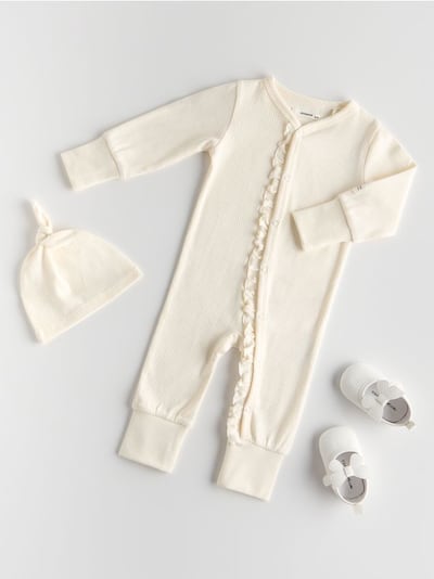Romper suit and beanie set