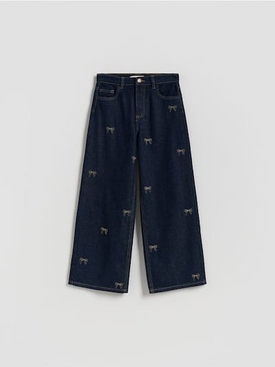 Super wide-leg jeans with embroidery