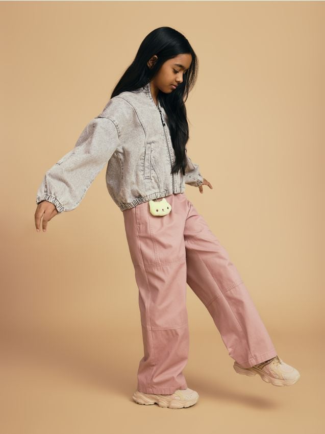 GIRLS` TROUSERS & PENDANT - RESERVED