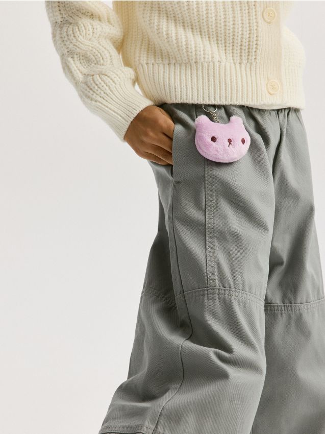 GIRLS` TROUSERS & PENDANT - RESERVED