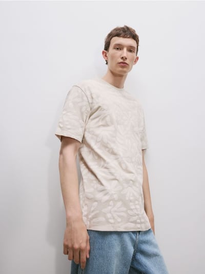 T-shirt regular z nadrukiem allover
