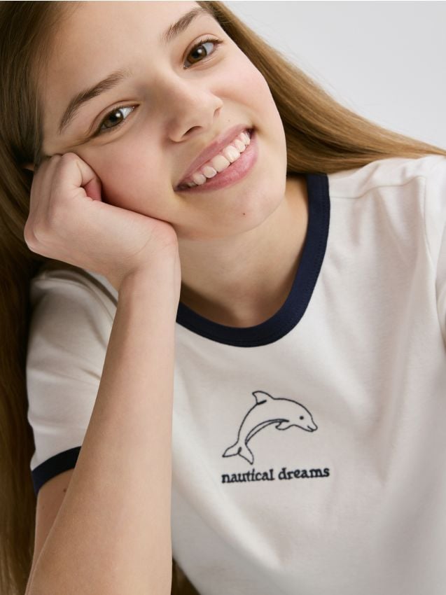 T-shirt with embroidery - RESERVED