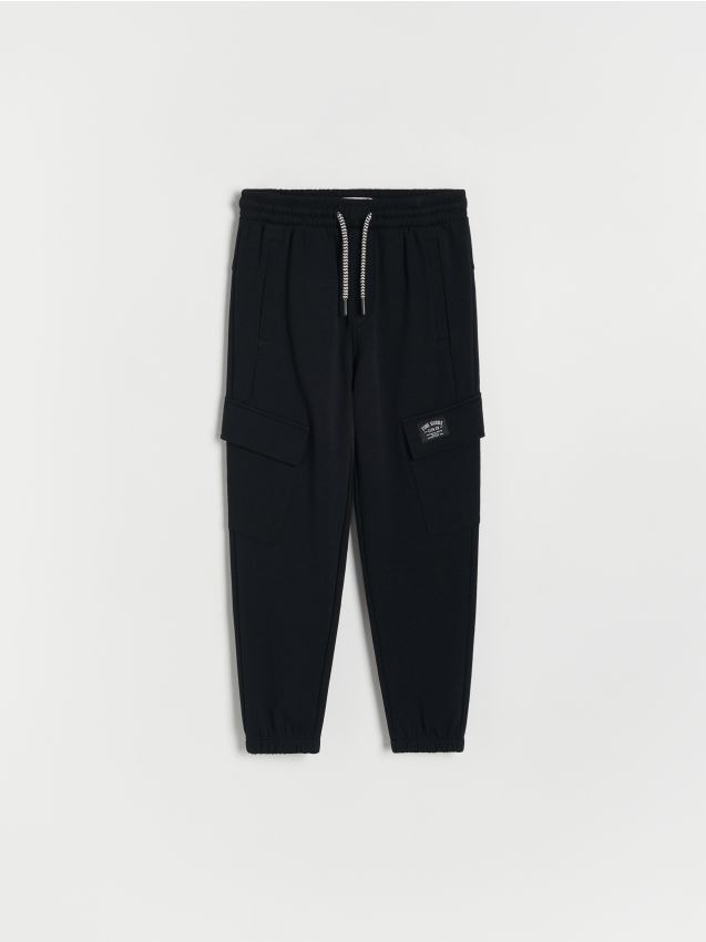 Reserved - pantaloni jogger cu buzunare cargo - negru