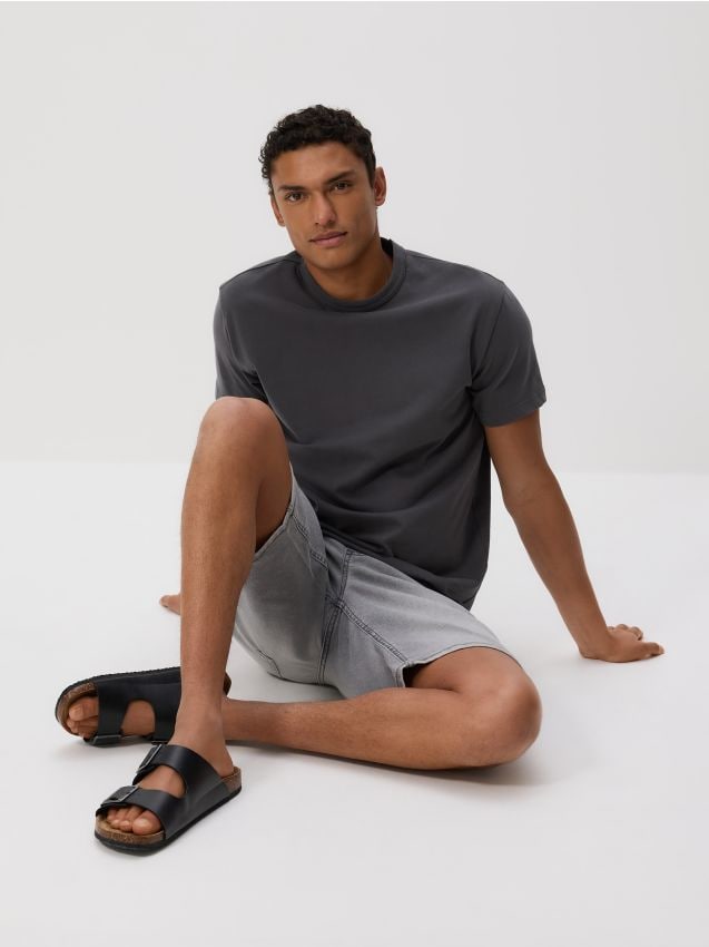 Comfort fit T-shirt - RESERVED
