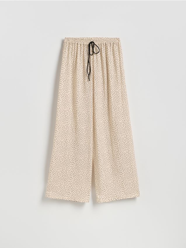 Loose trousers with viscose - RESERVED
