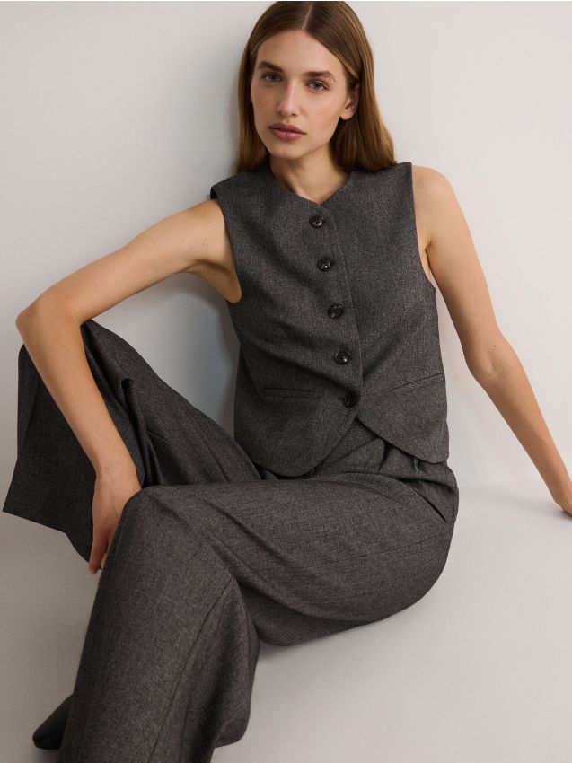 LADIES` VEST - RESERVED