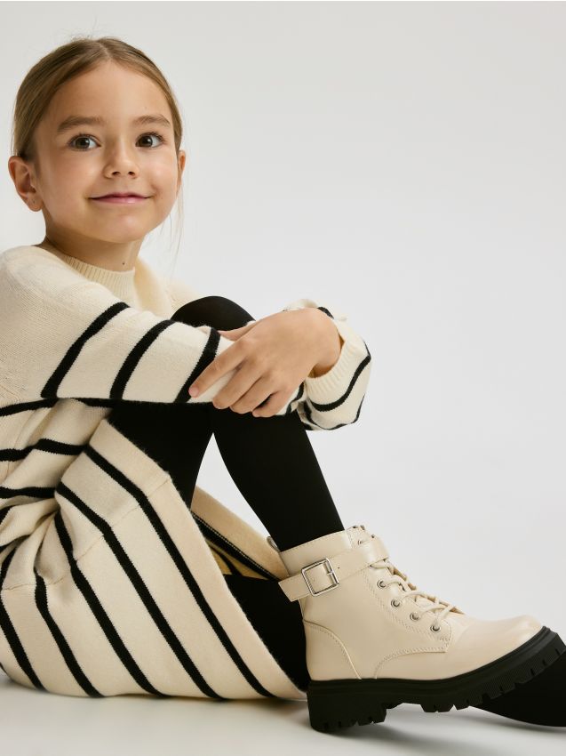 Botins lacados - RESERVED