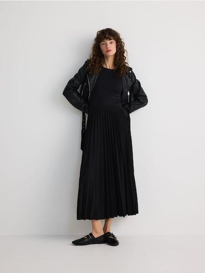 LADIES` SKIRT