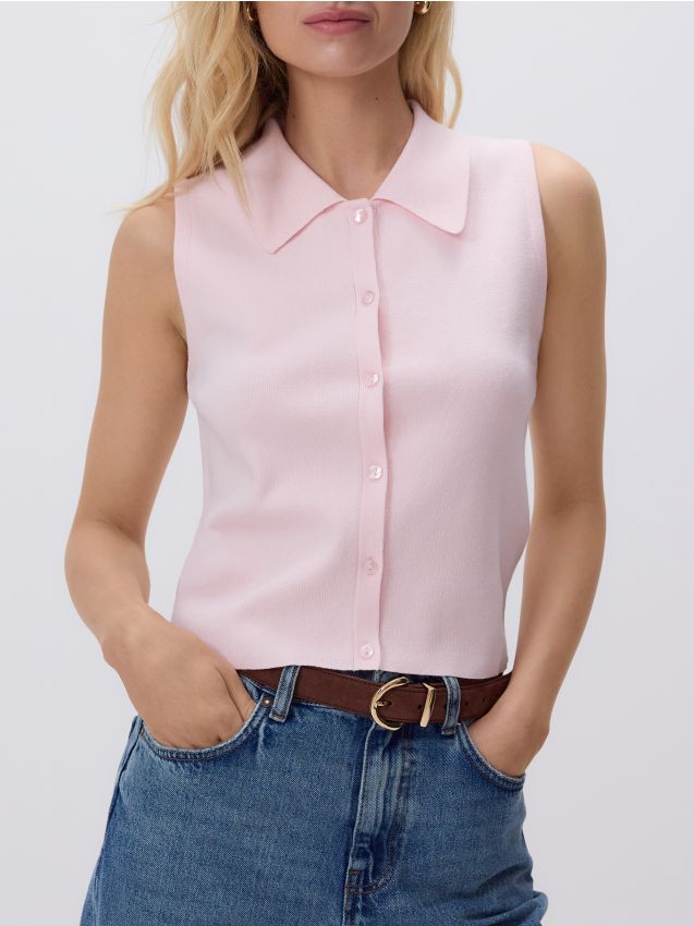 Vest with collar