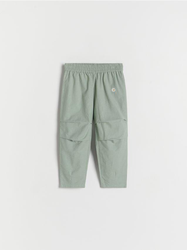 Reserved - pantaloni parachute cu detaliu brodat - verde
