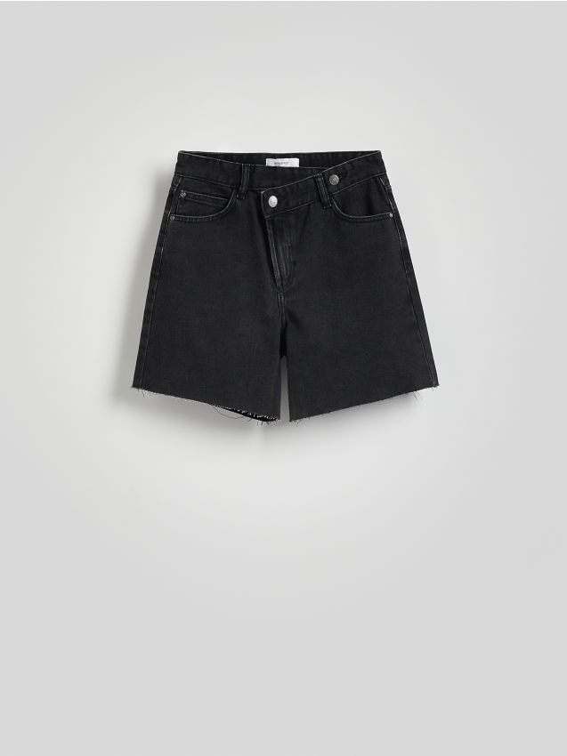 Denim shorts with asymmetric fastening - RESERVED