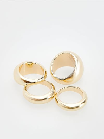 Conjunto de anéis banhados a ouro