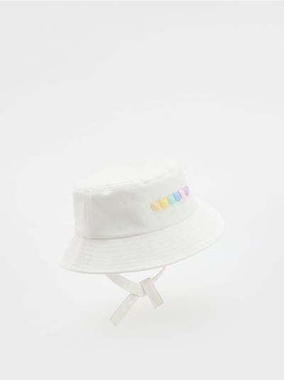 BABIES` HAT