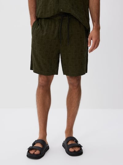Slim fit rövidnadrág